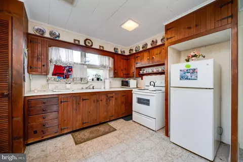 Kitchen - 1430 Logan St, Reading, PA 19607 photo 1 of 3