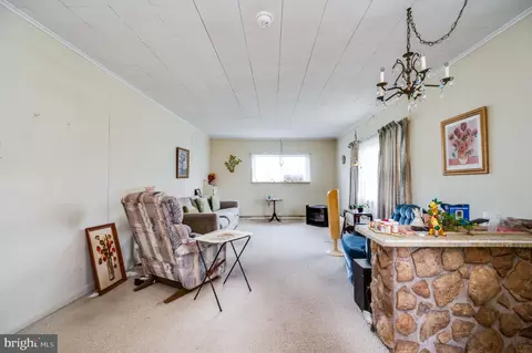 Living - 1430 Logan St, Reading, PA 19607 photo 1 of 2