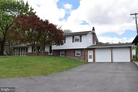 2742 Route 143, Kempton, PA 19529