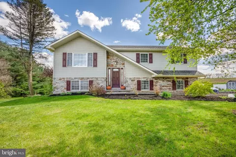 148 Station Rd, Bernville, PA 19506
