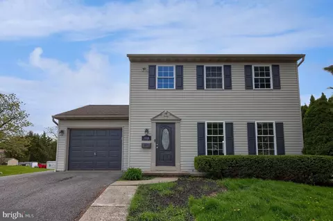 318 N Dwight St, Reading, PA 19609