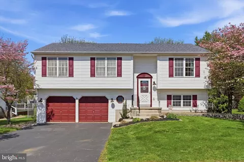 4451 Green Tree Rd, Reading, PA 19606