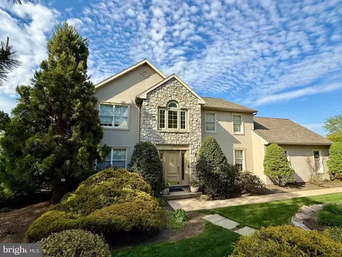 100 Deborah Dr, Reading, PA 19610