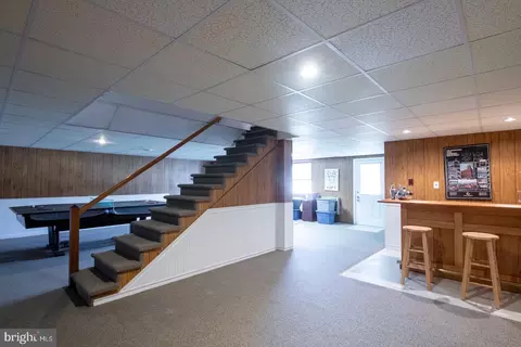 Entry Way - 31 Estates Dr, Reading, PA 19606 photo 3 of 3