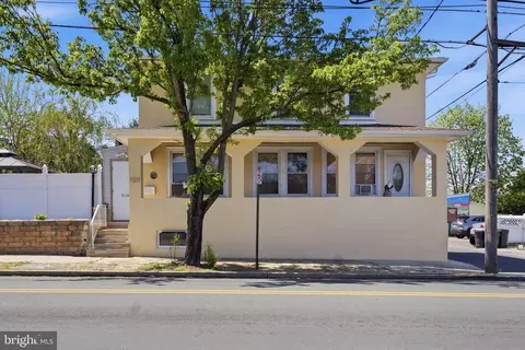 120 S 5th Ave, Reading, PA 19611