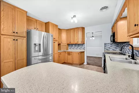 Kitchen - 2 Cathy Ann Dr, Reading, PA 19606 photo 4 of 4