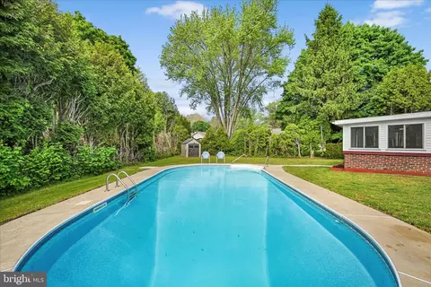 Exterior - 2 Cathy Ann Dr, Reading, PA 19606 photo 4 of 15