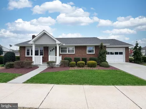 108 Lincoln Ave, Robesonia, PA 19551