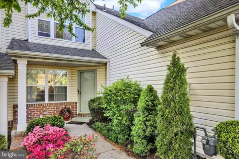 133 Hickory Ln, Reading, PA 19610