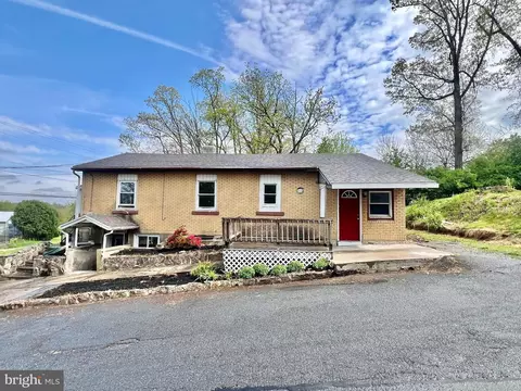 1310 Hay Rd, Temple, PA 19560