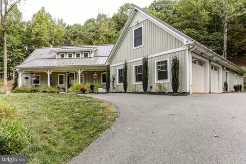 6 Maple Grove Rd, Mohnton, PA 19540