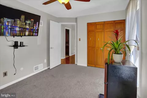 Bedroom - 71 Burning Tree Ln, Reading, PA 19607 photo 6 of 7