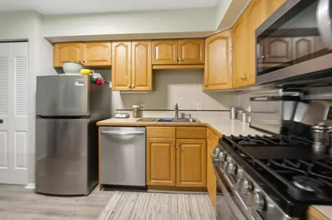 Kitchen - 2902 State Hill Rd #E6, Reading, PA 19610 photo 1 of 2