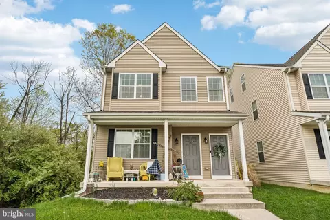 101 Dogwood St #A-2, Bally, PA 19503