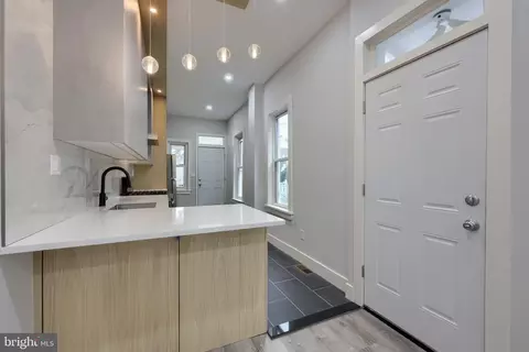 42 N 11th St, Reading, PA 19601 photo 11