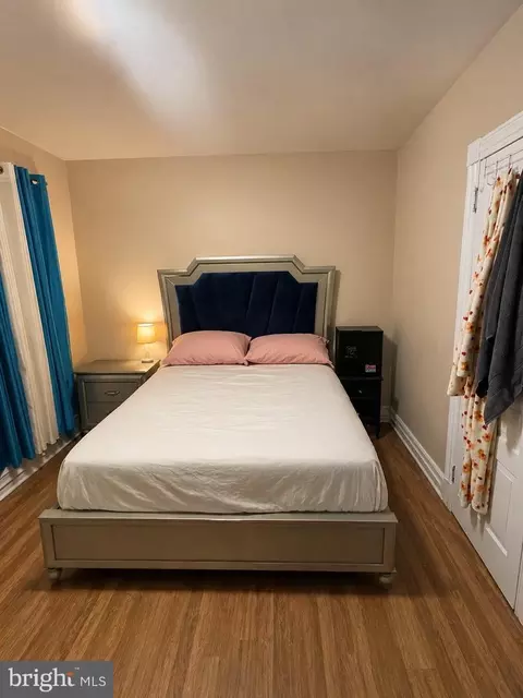 Bedroom - 816 Schuylkill Ave, Reading, PA 19601 photo 2 of 2