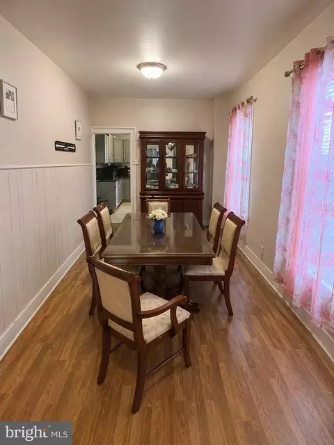 Dining - 816 Schuylkill Ave, Reading, PA 19601 photo 2 of 2
