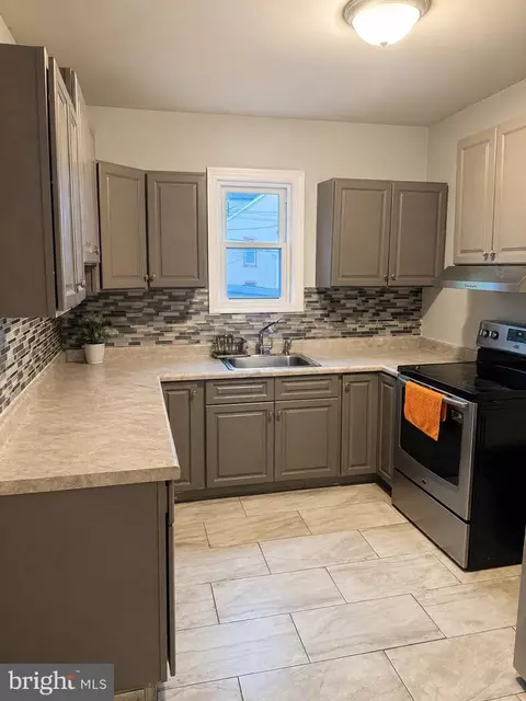 Kitchen - 816 Schuylkill Ave, Reading, PA 19601 photo 3 of 3