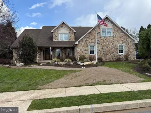 139 Grande Blvd, Sinking Spring, PA 19608