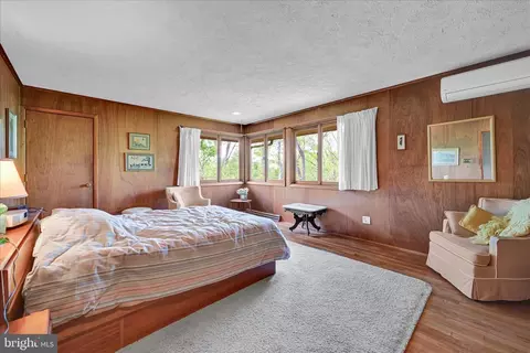 Bedroom - 40 Devon Dr, Reading, PA 19606 photo 3 of 4