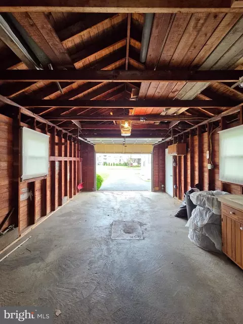 Entry Way - 2804 Garfield Ave, Reading, PA 19609 photo 2 of 2