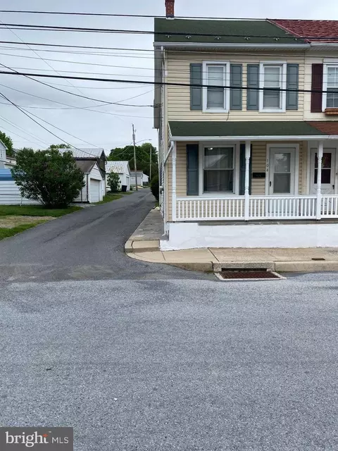 104 N Maple St, Kutztown, PA 19530