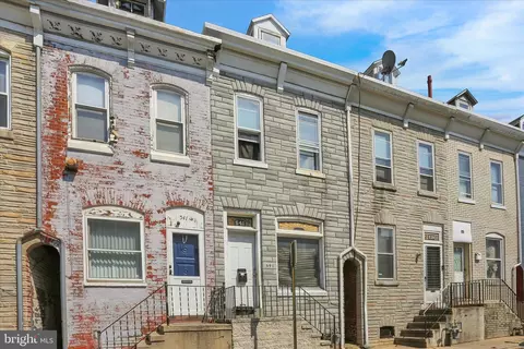 541 Moss St, Reading, PA 19604 photo 4
