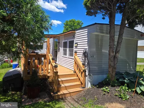 33 Squaw Cir, Barto, PA 19504