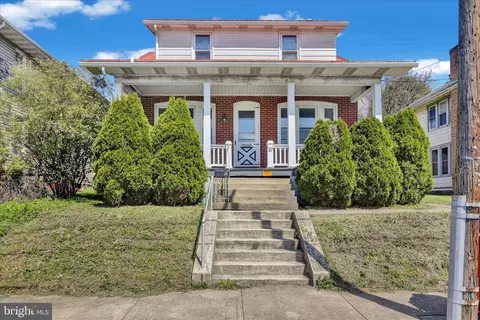 27 Church St, Hamburg, PA 19526