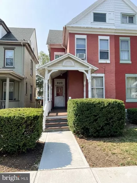 820 N 4th St, Reading, PA 19601