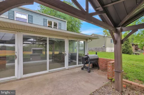 Exterior - 2126 Mayo Dr, Reading, PA 19601 photo 5 of 6