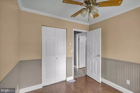 Entry Way - 2126 Mayo Dr, Reading, PA 19601 photo 4 of 6