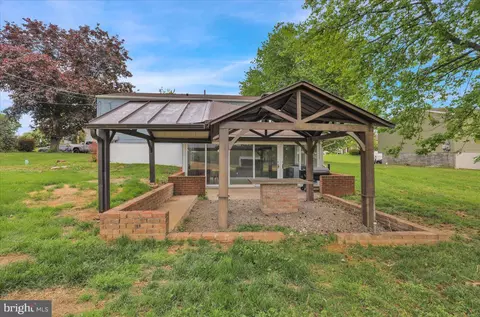 Exterior - 2126 Mayo Dr, Reading, PA 19601 photo 3 of 6