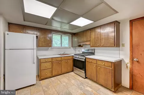 Kitchen - 341 Hazel St, Reading, PA 19611 photo 1 of 2