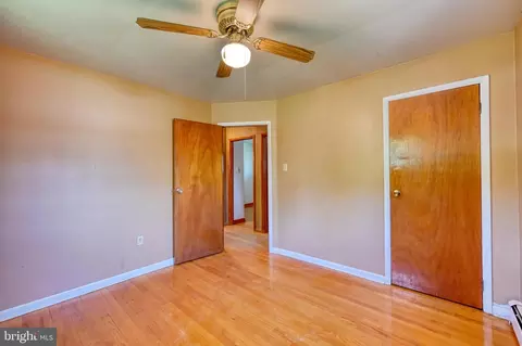 Bedroom - 341 Hazel St, Reading, PA 19611 photo 4 of 4