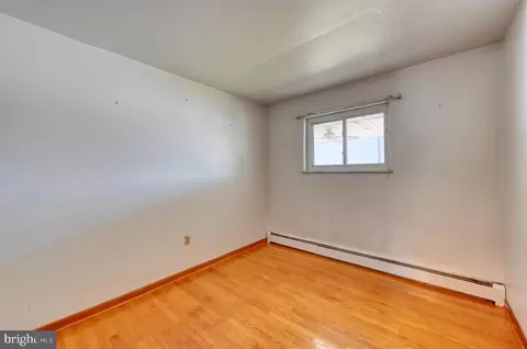 Bedroom - 341 Hazel St, Reading, PA 19611 photo 1 of 4
