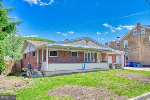 Exterior - 341 Hazel St, Reading, PA 19611 photo 4 of 6