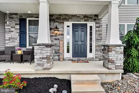 Exterior - 13 Stella Dr, Reading, PA 19608 photo 4 of 8