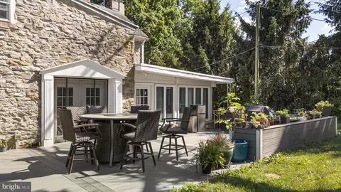 Exterior - 416 Snyder Rd, Reading, PA 19605 photo 8 of 10