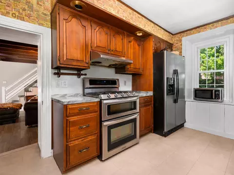 Kitchen - 416 Snyder Rd, Reading, PA 19605 photo 2 of 4