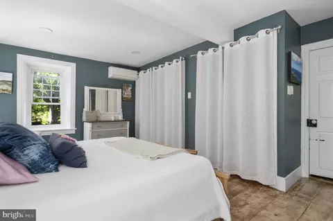 Bedroom - 416 Snyder Rd, Reading, PA 19605 photo 4 of 6
