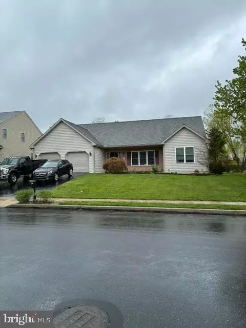 16 Virginia Ave, Sinking Spring, PA 19608