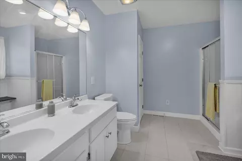 Bath - 16 Virginia Ave, Sinking Spring, PA 19608 photo 2 of 2
