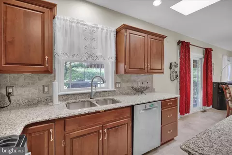 Kitchen - 16 Virginia Ave, Sinking Spring, PA 19608 photo 3 of 3