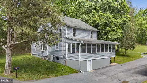 111 Garfield Rd, Mohrsville, PA 19541