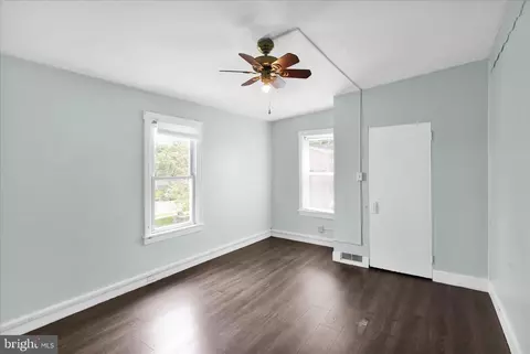 Entry Way - 34 Philadelphia Ave, Reading, PA 19607 photo 8 of 9