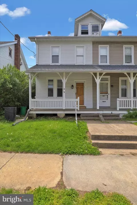 Exterior - 34 Philadelphia Ave, Reading, PA 19607 photo 2 of 8
