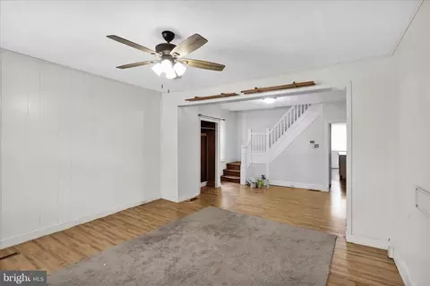Entry Way - 34 Philadelphia Ave, Reading, PA 19607 photo 6 of 9