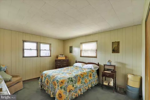 Bedroom - 1242 Commonwealth Blvd, Reading, PA 19607 photo 1 of 6