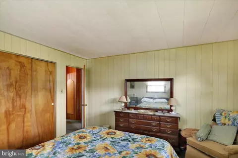 Bedroom - 1242 Commonwealth Blvd, Reading, PA 19607 photo 2 of 6